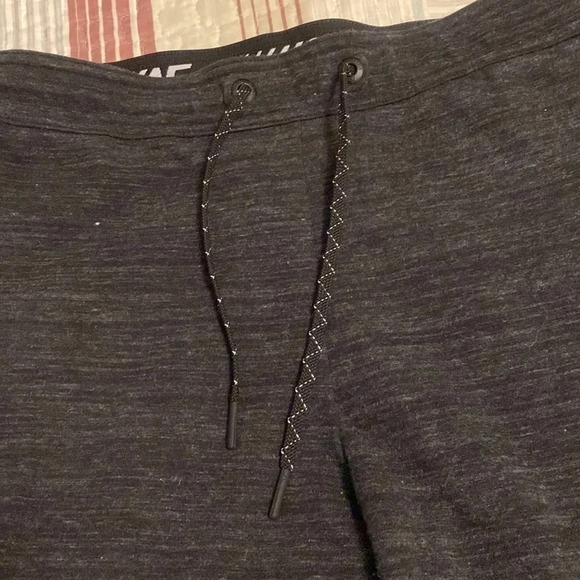 America Eagle 🦅 Outfitters Warm Leggings With Neon Shining Parts - Picture 3 of 10